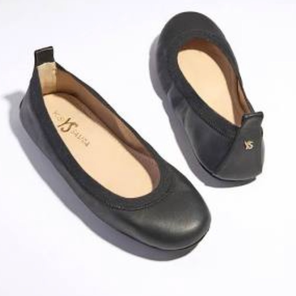 Yosi Samra Foldable Ballet Flat in Black Leather